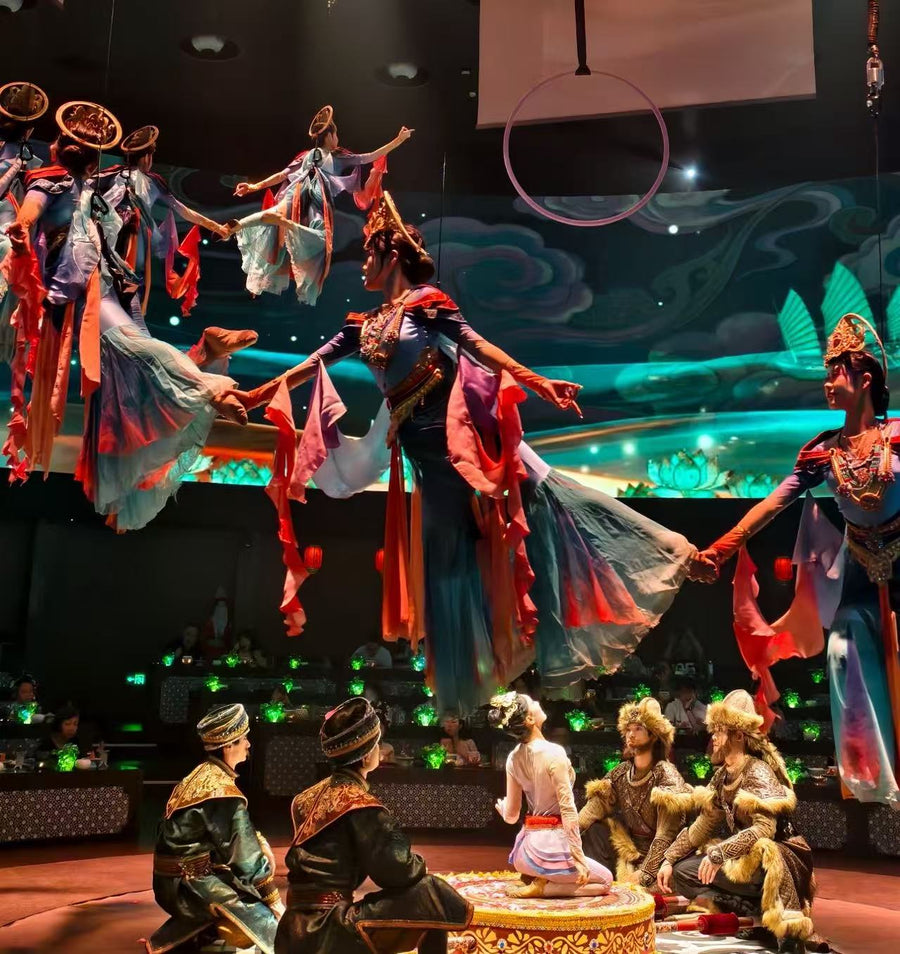 "Yantianxia" Shanghai Feast World Culture Restaurant: Imperial Banquet & Immersive Song-and-Dance Show